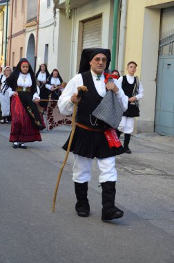 Villacidro, Sardunya 06.02.2019: Cherry 'nin geleneksel Sardunya kostümlü festivali