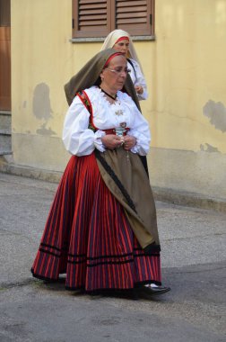 Villacidro, Sardunya 06.02.2019: Cherry 'nin geleneksel Sardunya kostümlü festivali