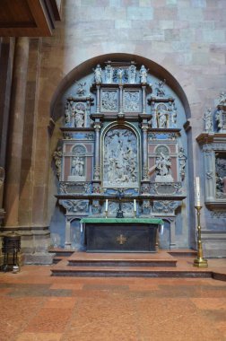 Mainz, Almanya 10.05. 2019: Mainz Katedrali 'nin içi