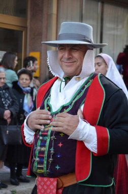 Sant 'Antioco, Sardinya 05.06.2019: Saint Antioco, Sardinya - 04.16.2018: Sant' Antioco dini geçit töreni