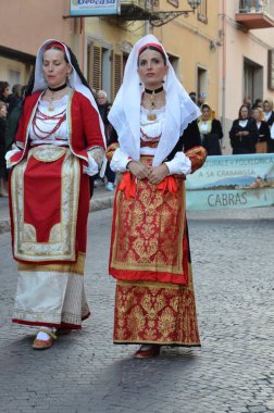 Sant 'Antioco, Sardinya 05.06.2019: Saint Antioco, Sardinya - 04.16.2018: Sant' Antioco dini geçit töreni