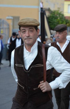 Villacidro, Sardunya 06.02.2019: Cherry 'nin geleneksel Sardunya kostümlü festivali
