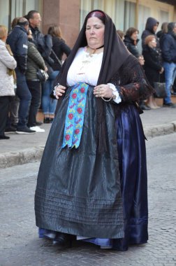 Sant 'Antioco, Sardinya 05.06.2019: Saint Antioco, Sardinya - 04.16.2018: Sant' Antioco dini geçit töreni