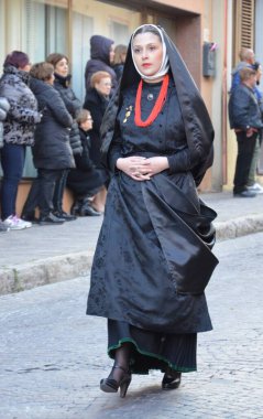 Sant 'Antioco, Sardinya 05.06.2019: Saint Antioco, Sardinya - 04.16.2018: Sant' Antioco dini geçit töreni