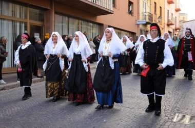 Sant 'Antioco, Sardinya 05.06.2019: Saint Antioco, Sardinya - 04.16.2018: Sant' Antioco dini geçit töreni