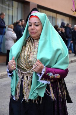 Sant 'Antioco, Sardinya 05.06.2019: Saint Antioco, Sardinya - 04.16.2018: Sant' Antioco dini geçit töreni