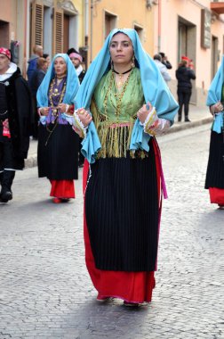 Sant 'Antioco, Sardinya 05.06.2019: Saint Antioco, Sardinya - 04.16.2018: Sant' Antioco dini geçit töreni