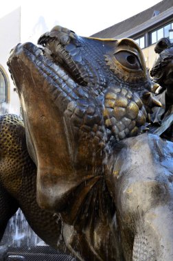 Nuremberg 'deki Evlilik Atlıkarınca veya Evlilik Çeşmesi veya Ehekarussell