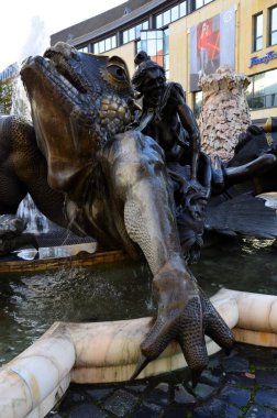 Nuremberg, Almanya 10.17.2019: Nuremberg 'deki Evlilik Atlıkarınca veya Evlilik Çeşmesi veya Ehekarussell