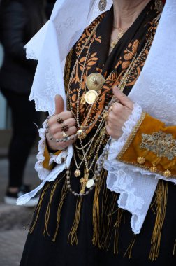 Sant 'Antioco, Sardinya 05.06.2019: Saint Antioco, Sardinya - 04.16.2018: Sant' Antioco dini geçit töreni