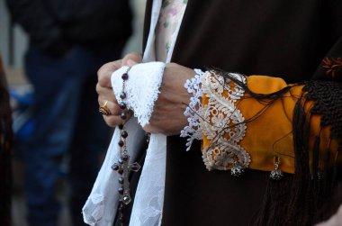 Sant 'Antioco, Sardinya 05.06.2019: Saint Antioco, Sardinya - 04.16.2018: Sant' Antioco dini geçit töreni