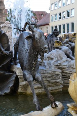 Nuremberg 'deki Evlilik Atlıkarınca veya Evlilik Çeşmesi veya Ehekarussell