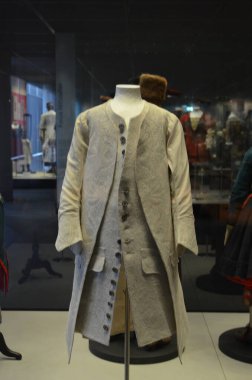 Nuremberg, Almanya 10.19.2019: Bir çocuğun ceketi ve yeleği, 1750