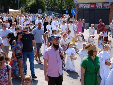 GDANSK, POLAND - 08 Haziran 2023: Orta Avrupa 'da Corpus Christi Katolik bayramı. Gdansk, Polonya.