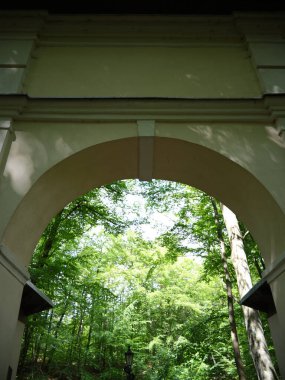 Kalwaria Wejherowska, Orta Avrupa 'da bağışlanacak tarihi bir yer. Bahar mevsimi Orta Çağ.