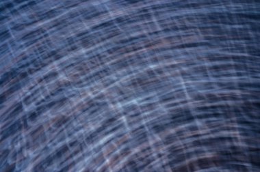 Soyut Tek Renkli Işık, Siyah ve Beyaz Girdap Kalıplı Dokuları İzliyor