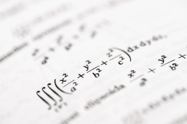 Yüksek Hassas Yazdırma Resimlerinde Gelişmiş Matematiksel Entegraller ve Formüller Kalkülüsü, Çok Değişkenli Denklemler ve Geometri Kavramları