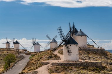 Consuegra 'daki yel değirmenleri, Castilla La Mancha, İspanya