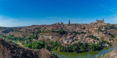 İspanya 'nın Toledo şehrinin panoramik manzarası
