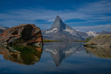 Matterhorn, Stellisee, İsviçre 'de gün doğumu