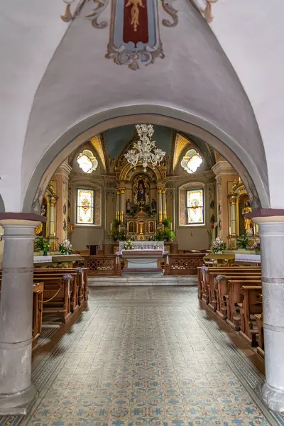 1665 ve 1669 yılları arasında (Glorenza) Glurns, İtalya 'da inşa edilen Frauenkirche (Chiesa dell' Ospedale) kilisesinin içi.