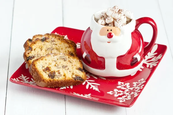Heißer Kakao Mit Marshmallows Und Kuchenportion Auf Hellem Hintergrund Weihnachtskonzept — Stockfoto