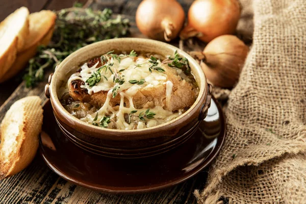 Traditional French Onion Soup Croutons Cheese Thyme — Photo