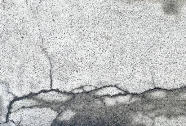 Uma Fotografia Hidrante Fogo Sentado Lado Uma Estrada Parede Concreto — Fotografia de Stock