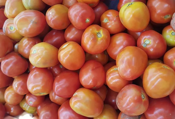 Photography Pile Tomatoes Sitting Top Each Other Many Tomatoes Piled — Stock Photo, Image