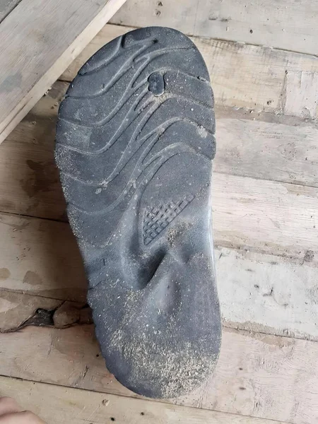 Eine Fotografie Des Fußes Einer Person Mit Einem Schuh Auf — Stockfoto