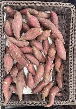 Sepetteki biyolojik türler.