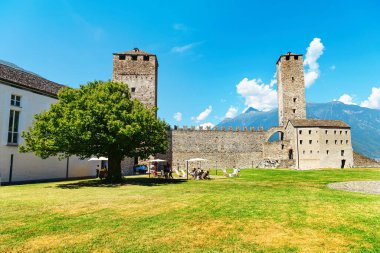 Castelgrande Kalesi. Bellinzona 'da. İsviçre. Yaz güneşli bir gün