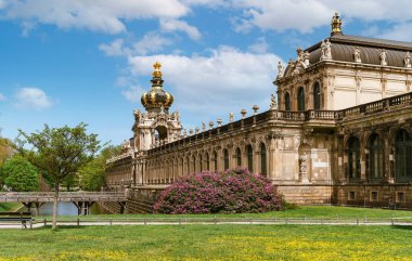 Dresden 'in mimari anıtları. Zwinger Sarayı Kompleksi.