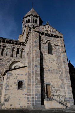 Notre-Dame-du-Mont-Cornadore, Puy-de-Dome Bölümü Saint-Nectaire Kilisesi.