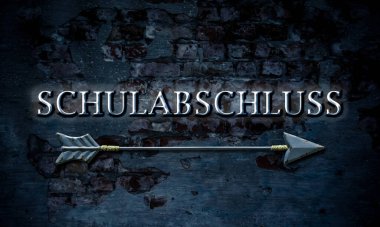 Mezuniyet için Almanca işaret levhası olan bir resim..