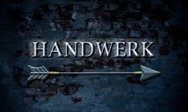 Resimde Almanca 'da işçiliğin yönünü gösteren bir tabela ve tabela var..