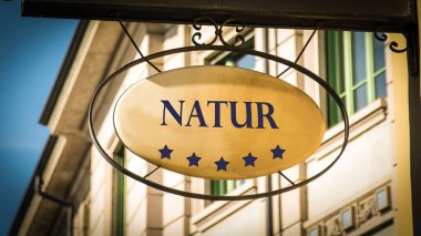 Almanca işaretli bir resim doğayı işaret ediyor..