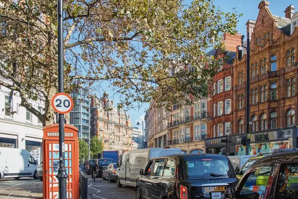 Knightsbridgen Piiri Lontoossa City — kuvapankkivalokuva