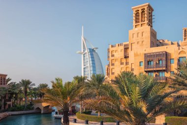 Dubai 'de modern ve geleneksel mimari