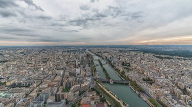 Paris 'in gündüz panoraması