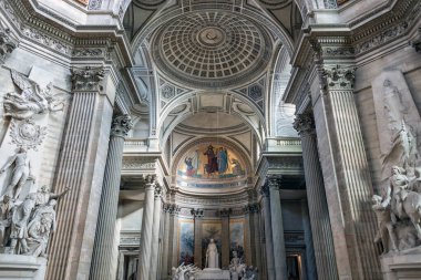 Paris 'teki Pantheon.