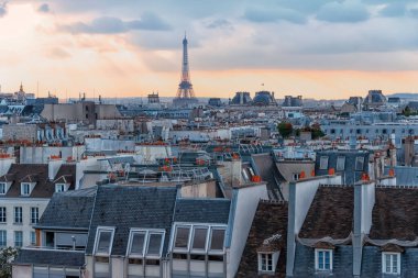 Paris 'teki Eyfel Kulesi