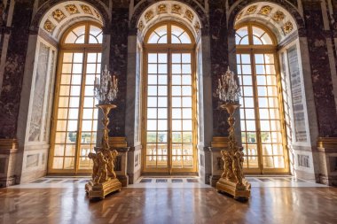 Paris yakınlarındaki Versailles Sarayı 'nda.