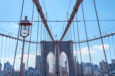 New York 'taki Brooklyn Köprüsü