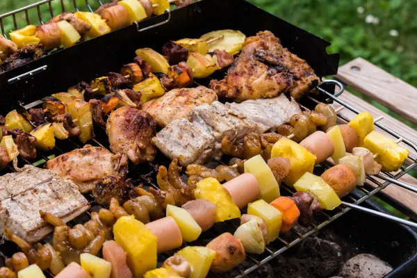 Barbecue Partie Été Délicieuse Viande Légumes Grillades Concept Alimentaire — Photo