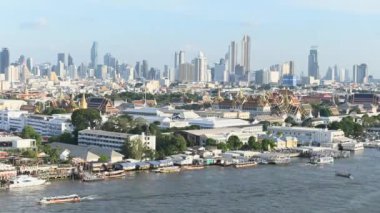 Bangkok 'tan 4K Timelapse ve Chao Phraya nehri üzerinde tekneleri