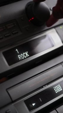 4K İnsan dikey görünümü eşitleyici ekran ile klasik stereo çalma kompakt disk