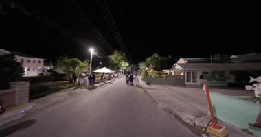 George Town, Exuma, Bahamalar - 4 Ocak 2025: Junkanoo, İngiliz sömürgelerinde Afrika köleliği döneminde yapılmış ve 1700 'lere dayandığı söylenen bir festivaldir.