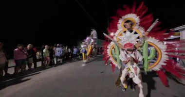 George Town, Exuma, Bahamalar - 4 Ocak 2025: Junkanoo, İngiliz sömürgelerinde Afrika köleliği döneminde yapılmış ve 1700 'lere dayandığı söylenen bir festivaldir.