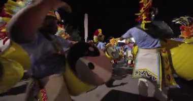 George Town, Exuma, Bahamalar - 4 Ocak 2025: Junkanoo, İngiliz sömürgelerinde Afrika köleliği döneminde yapılmış ve 1700 'lere dayandığı söylenen bir festivaldir.